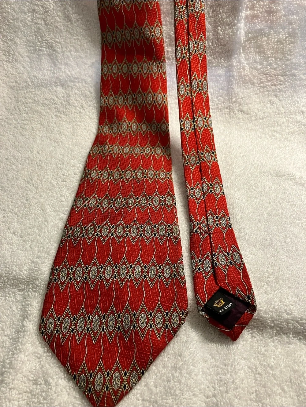 Mara by Countess Mara  Red Patterned Silk Tie